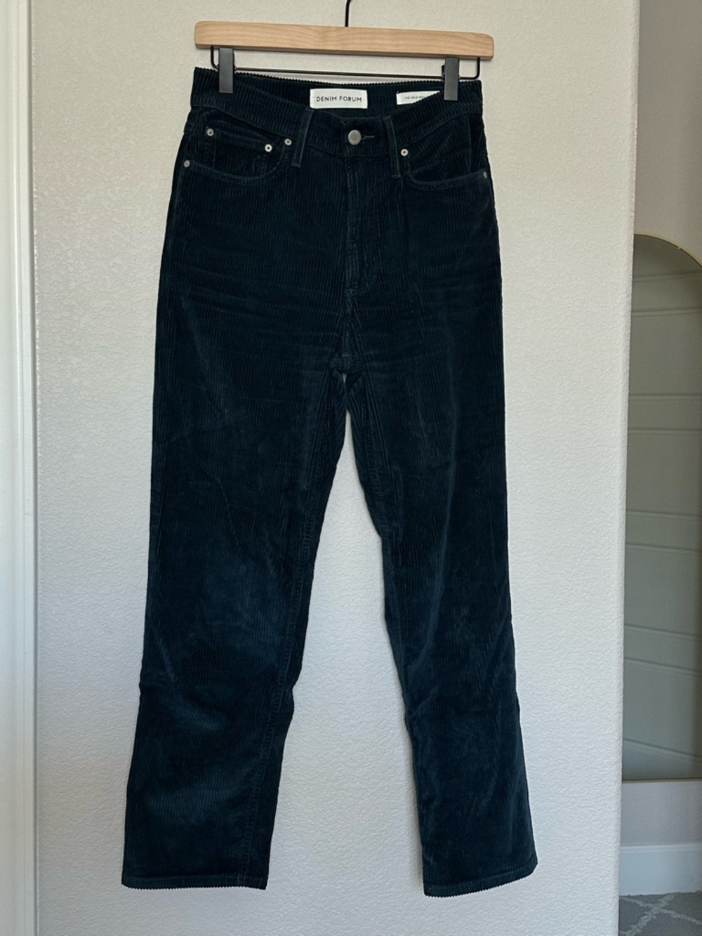 Denim Forum The Arlo High Rise Straight Corduroy‎ Pants Size 27